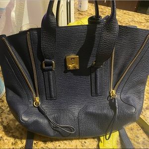 Philip Lim ink navy large Pashli